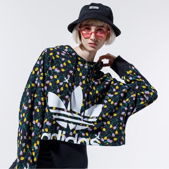 ADIDAS Originals Cropped Hoodie Loose Fit Drawcord Women XS Allover Print - Picture 1 of 16